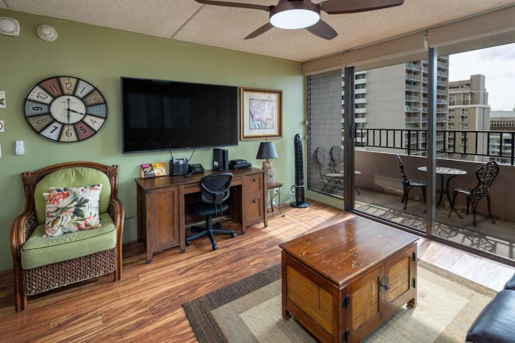 Heart Of Waikiki,1Bdrm,Free Parking, Wifi,No Resort Fees,Youtube,Netflix ! Honolulu Kültér fotó