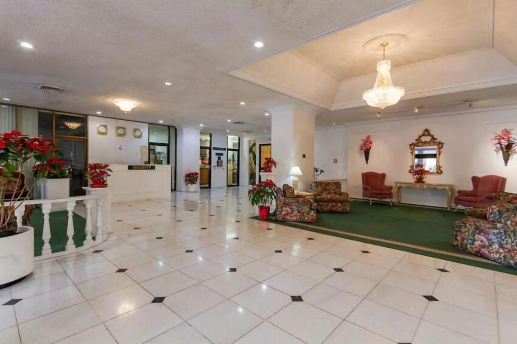 Heart Of Waikiki,1Bdrm,Free Parking, Wifi,No Resort Fees,Youtube,Netflix ! Honolulu Kültér fotó