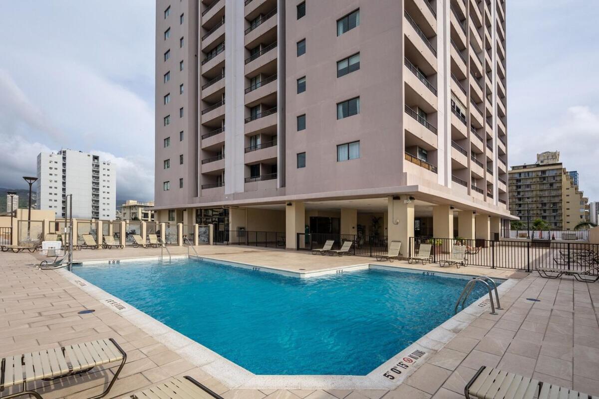 Heart Of Waikiki,1Bdrm,Free Parking, Wifi,No Resort Fees,Youtube,Netflix ! Honolulu Kültér fotó