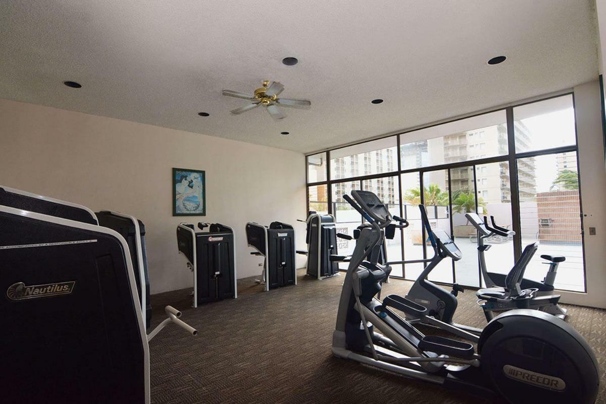 Heart Of Waikiki,1Bdrm,Free Parking, Wifi,No Resort Fees,Youtube,Netflix ! Honolulu Kültér fotó