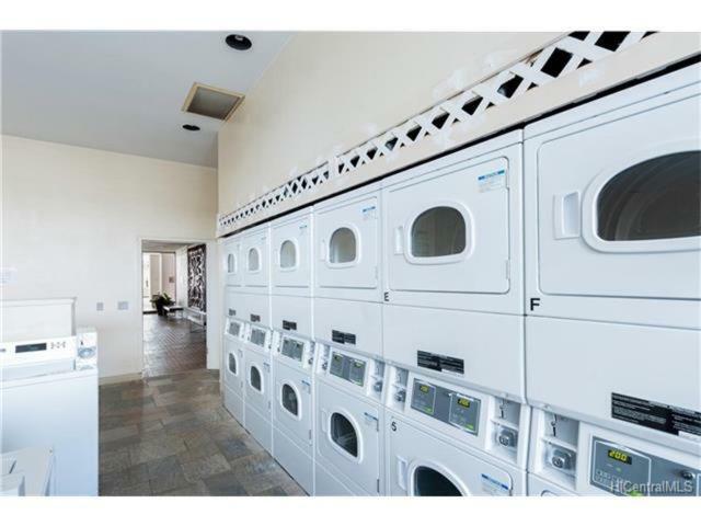 Heart Of Waikiki,1Bdrm,Free Parking, Wifi,No Resort Fees,Youtube,Netflix ! Honolulu Kültér fotó
