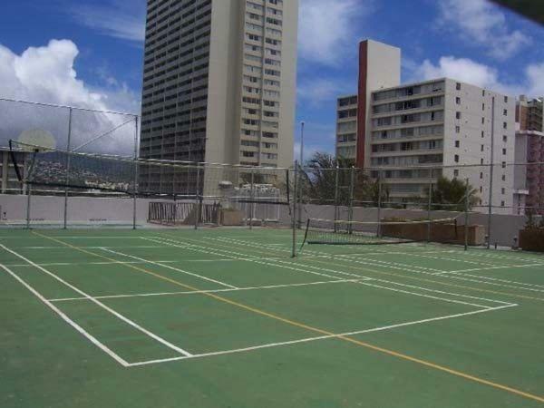 Heart Of Waikiki,1Bdrm,Free Parking, Wifi,No Resort Fees,Youtube,Netflix ! Honolulu Kültér fotó